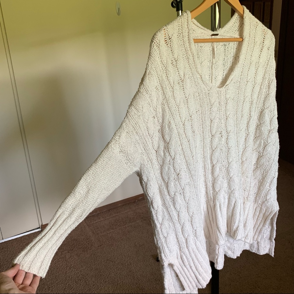 Free People Oversized Cable Knit Chunky Fisherman Scoop Neck Sweater XS - Picture 4 of 9